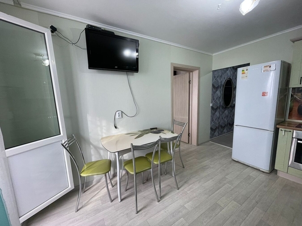 
   Продам 1-комнатную, 31 м², Ленина ул, 237

. Фото 5.