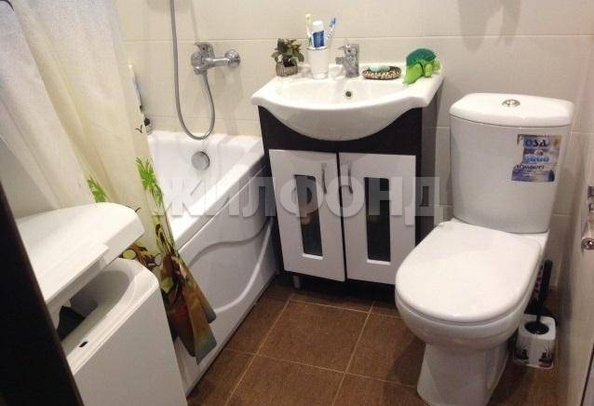
   Продам 1-комнатную, 40 м², Полтавская ул, 19/6

. Фото 5.