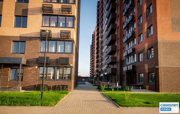 
   Продам 1-комнатную, 32.95 м², Смородина, литера 14

. Фото 6.