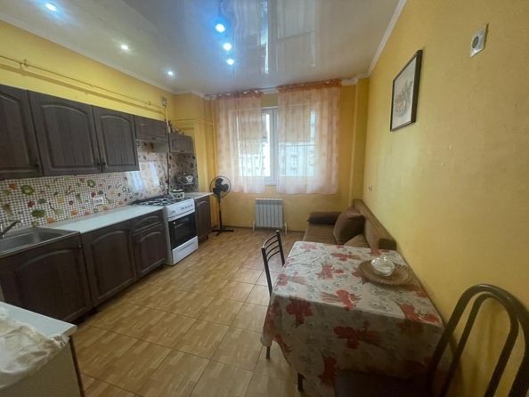 
   Продам 1-комнатную, 44 м², Шевченко ул, 288Б

. Фото 2.