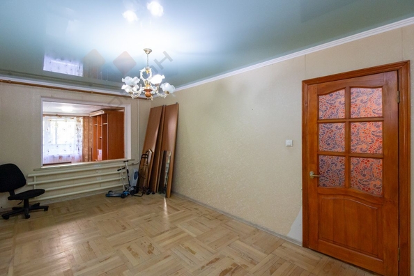 
   Продам 3-комнатную, 29.9 м², Гидростроителей ул, 17

. Фото 2.