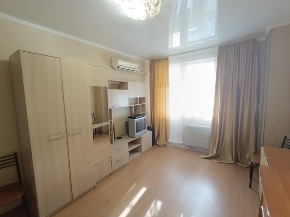 
   Продам 1-комнатную, 48 м², Шевченко ул, 288Б

. Фото 6.