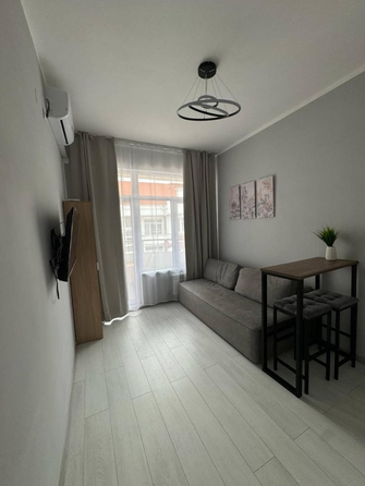 
   Продам 1-комнатную, 18 м², Ленина ул, 290/6

. Фото 2.