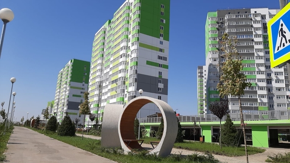 
   Продам 1-комнатную, 37.25 м², Генерала Трошева Г.Н. ул, 21

. Фото 1.