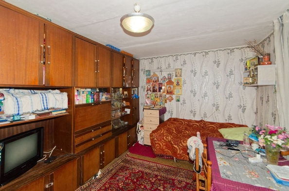 
   Продам 2-комнатную, 54 м², Крымская ул, 182

. Фото 3.