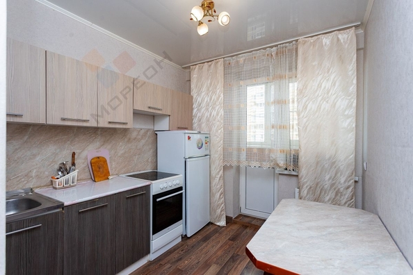 
   Продам 2-комнатную, 48.8 м², Евгении Жигуленко ул, 4

. Фото 7.