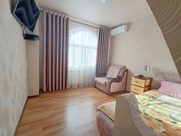 
   Продам 1-комнатную, 33 м², Кирова ул, 127

. Фото 9.