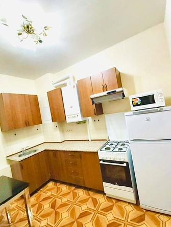 
   Продам 3-комнатную, 70 м², Курортный пр-кт, 108/16

. Фото 12.