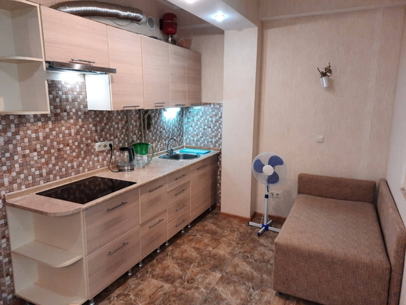 
   Продам 2-комнатную, 51 м², Плеханова ул, 53/16

. Фото 1.