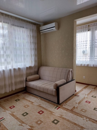 
   Продам 2-комнатную, 39 м², Клубничная ул, 80Б

. Фото 2.