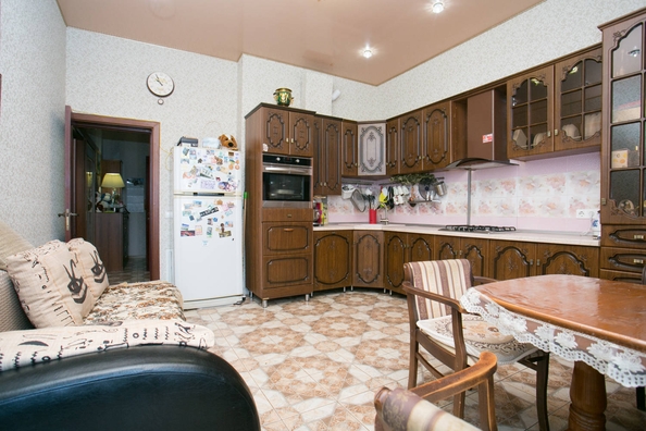 
   Продам 2-комнатную, 76 м², Ленина ул, 256/6

. Фото 13.