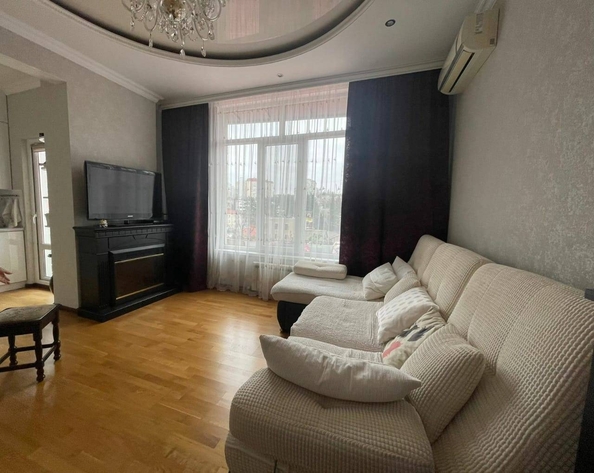 
   Продам 2-комнатную, 55.6 м², Роз ул, 115/1

. Фото 1.