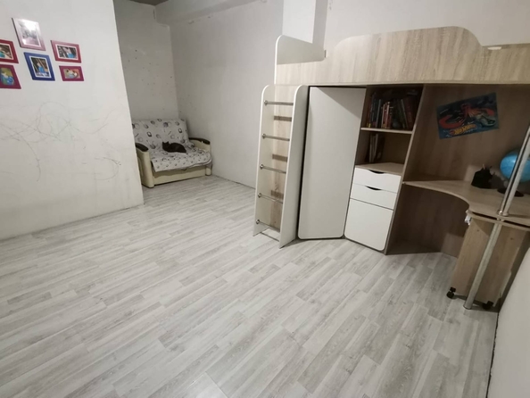 
   Продам 3-комнатную, 75 м², Гончарова ул, 14

. Фото 9.