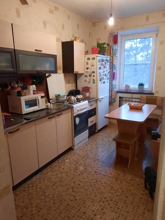 
   Продам 3-комнатную, 80.6 м², Вишневая ул, 19

. Фото 1.