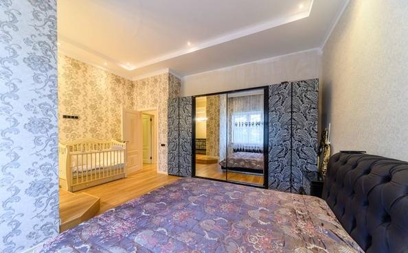 
   Продам 5-комнатную, 180 м², Бытха ул, 2/1

. Фото 12.