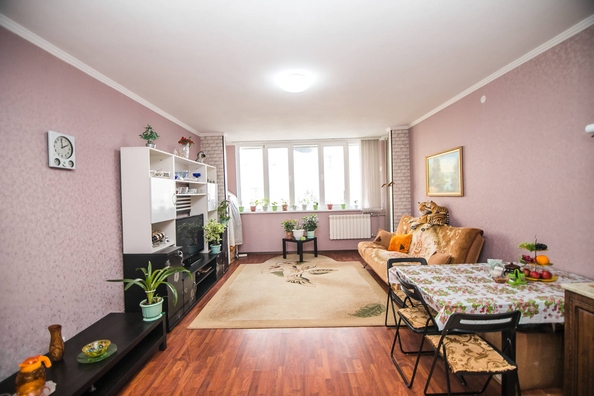 
   Продам 2-комнатную, 64 м², Голубые дали ул, 78/1

. Фото 2.