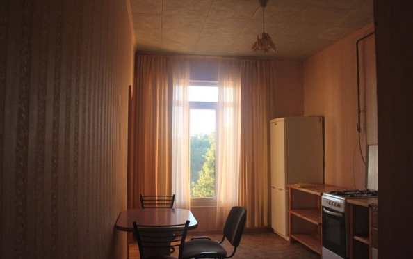 
   Продам 2-комнатную, 75 м², Бытха ул, 24

. Фото 1.