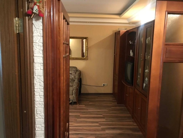 
   Продам 3-комнатную, 80 м², Вишневая ул, 17

. Фото 1.