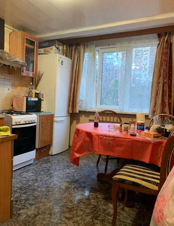 
   Продам 3-комнатную, 83 м², Крымская ул, 30

. Фото 3.