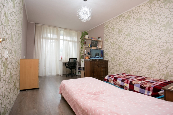 
   Продам 3-комнатную, 92.5 м², Троицкая ул, 61

. Фото 9.