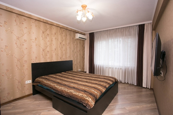 
   Продам 3-комнатную, 71 м², Кирова ул, 75

. Фото 10.