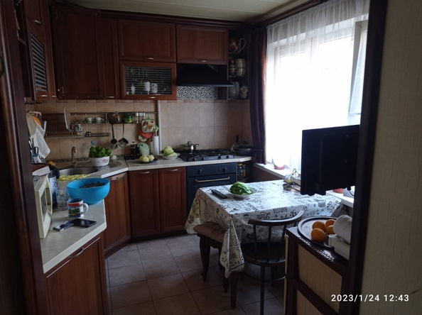 
   Продам 3-комнатную, 72 м², Гагарина ул, 25

. Фото 6.