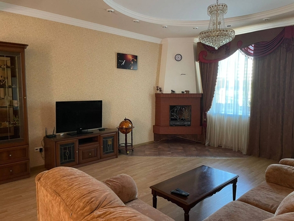 
   Продам 4-комнатную, 135 м², Чкалова ул, 44/1

. Фото 1.