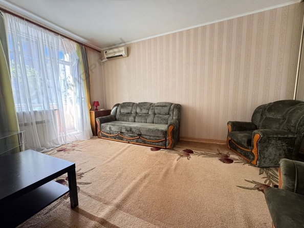 
   Продам 1-комнатную, 38 м², Красная ул, 158

. Фото 3.