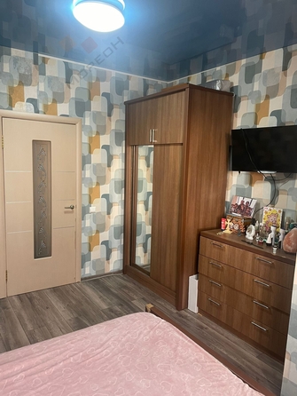 
   Продам 2-комнатную, 65 м², Средняя ул, 81/4

. Фото 11.