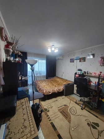 
   Продам 2-комнатную, 56 м², Парус мкр, д 11

. Фото 2.