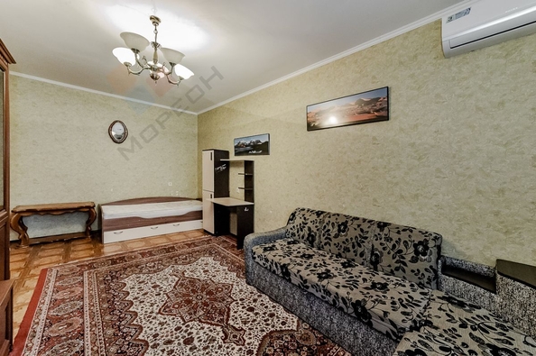 
   Продам 1-комнатную, 52.6 м², Думенко ул, 2

. Фото 4.