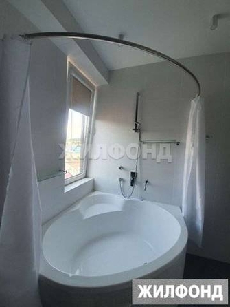 
   Продам 3-комнатную, 60 м², Гастелло ул, 28к1

. Фото 5.