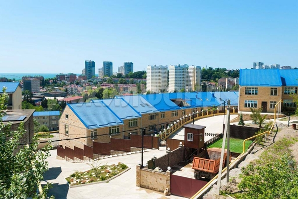 
   Продам 3-комнатную, 45 м², Пархоменко ул, 19А

. Фото 20.