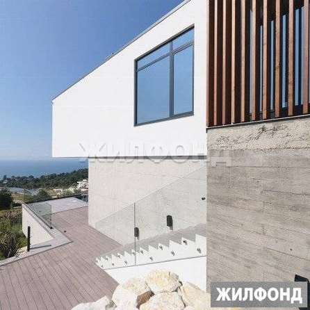 
   Продам дом, 400 м², Сочи

. Фото 1.