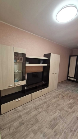 
   Продам 1-комнатную, 33 м², Солнечная ул, 54

. Фото 2.