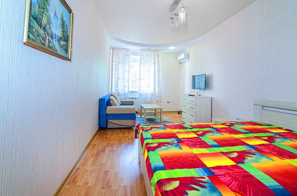 
   Продам 2-комнатную, 78 м², Терская ул, 79

. Фото 1.