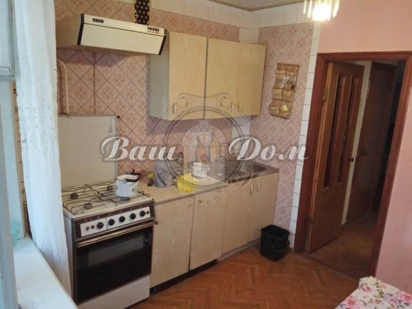 
   Продам 3-комнатную, 65.1 м², Короленко ул, 6

. Фото 3.