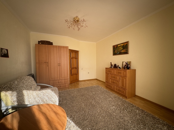 
   Продам 3-комнатную, 120 м², Краснозеленых ул, 29/12

. Фото 16.