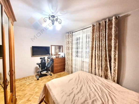 
   Продам 3-комнатную, 68.1 м², Академика Пустовойта ул, 6

. Фото 8.