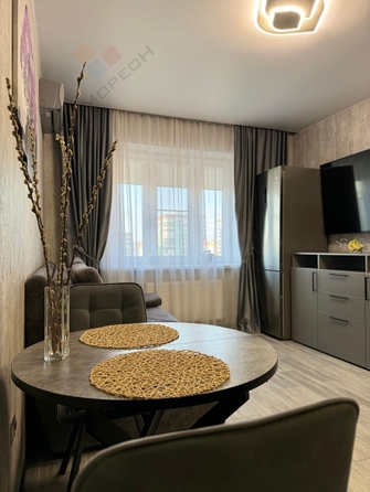 
   Продам 2-комнатную, 54 м², Героя Сарабеева В.И. ул, 5к5

. Фото 12.