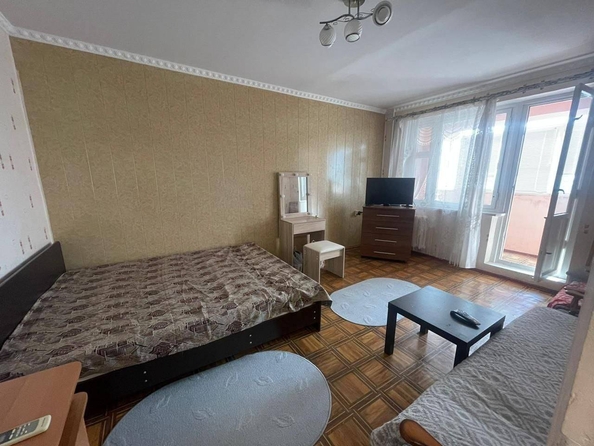 
   Продам 1-комнатную, 45.6 м², Победы ул, 111

. Фото 6.