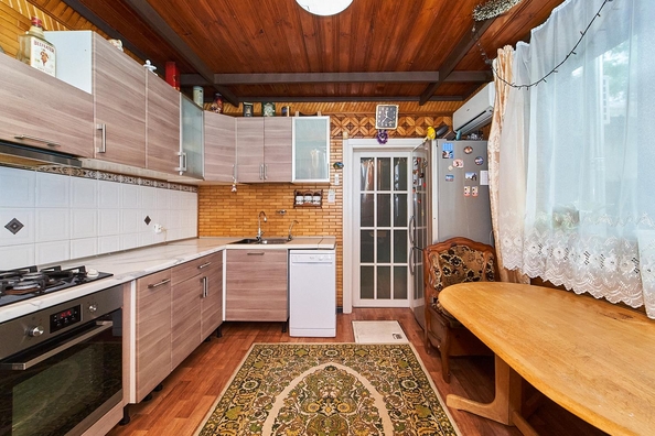 
   Продам дом, 85 м², Краснодар

. Фото 2.