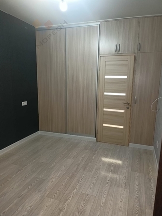 
   Продам 1-комнатную, 39 м², Сергея Есенина ул, 110/1

. Фото 2.