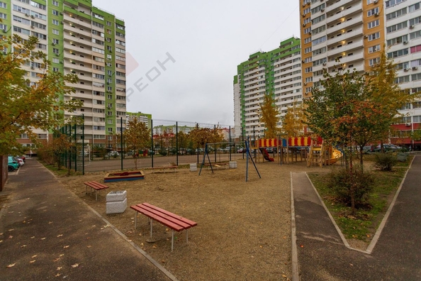 
   Продам 1-комнатную, 37.9 м², Черкасская ул, 60/1

. Фото 14.