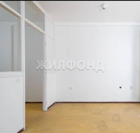 
   Продам 2-комнатную, 28 м², Дагомысская ул, 19

. Фото 3.