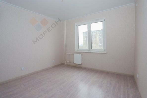 
   Продам 2-комнатную, 56.86 м², Зеленоградская ул, 32

. Фото 2.