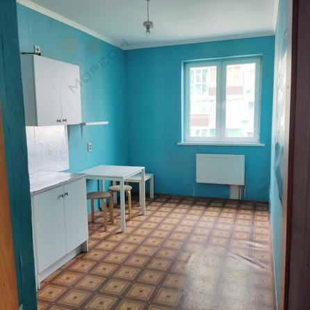 
   Продам 3-комнатную, 71.4 м², 40-летия Победы ул, 133

. Фото 7.