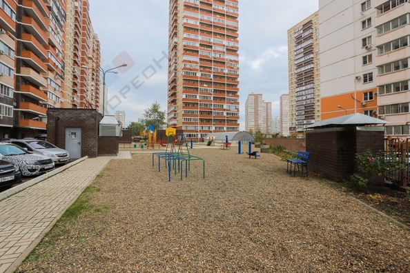 
   Продам офис, 13.3 м², писателя Знаменского пр-кт, 9 корп 3

. Фото 2.