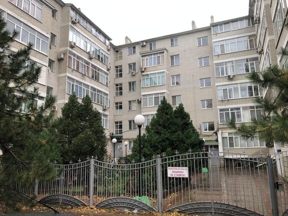 
   Продам 1-комнатную, 39 м², Терская ул, 40

. Фото 2.