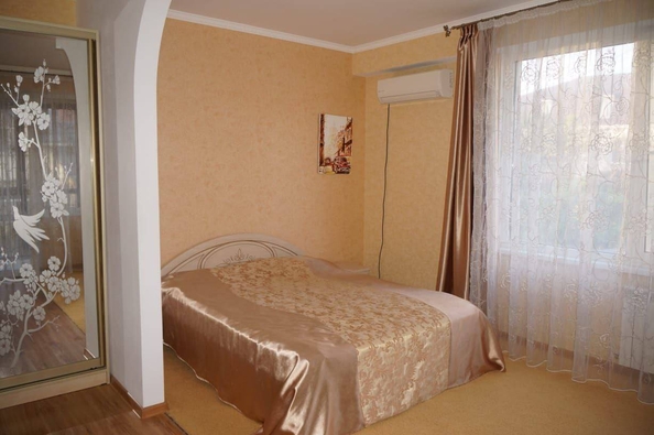 
   Продам 2-комнатную, 65 м², Авиационная (Адлерский р-н) ул, 19А

. Фото 9.